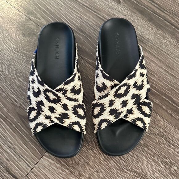 Rothys The Weekend Slide in Sandy Cat - Picture 3 of 6